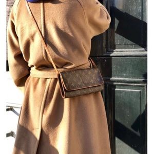 LOUIS VUITTON Monogram Pochette Twin GM